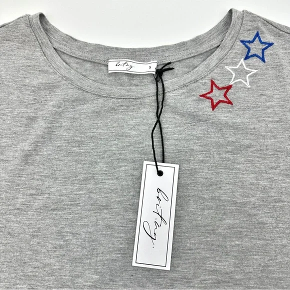 BRIT.NY Gray Star Embellished Tee Size Small NWT - Picture 2 of 10